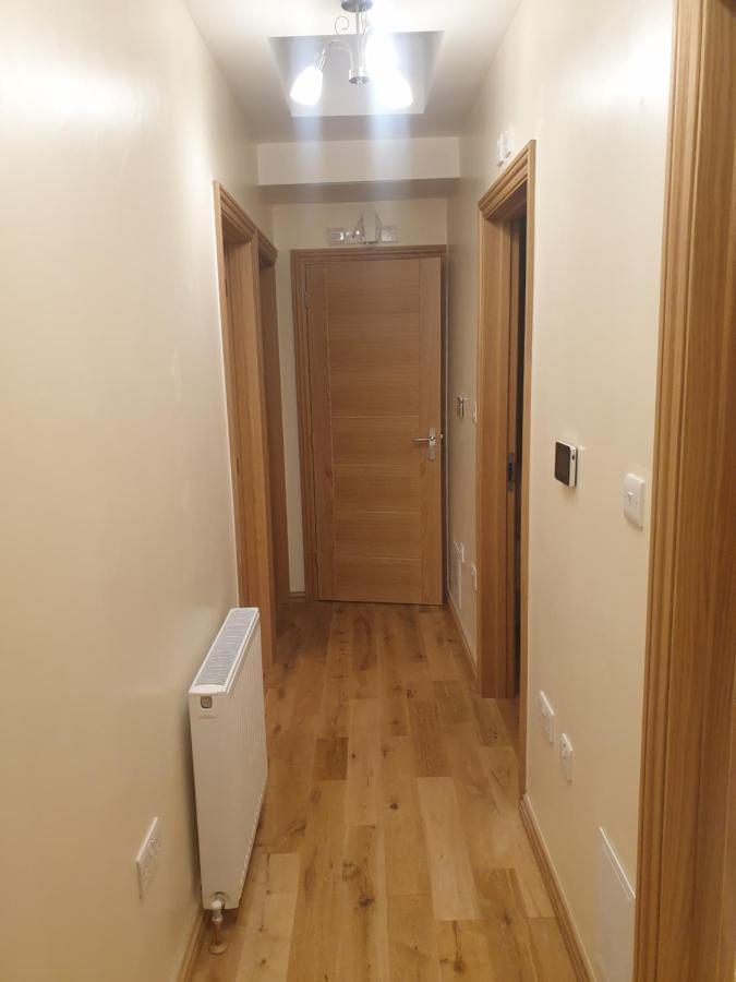 London Luxury 3 Bedroom 2 Bathrooms Flat 1 Min To Redbridge Station Free Parking & Wifi Wanstead Екстериор снимка